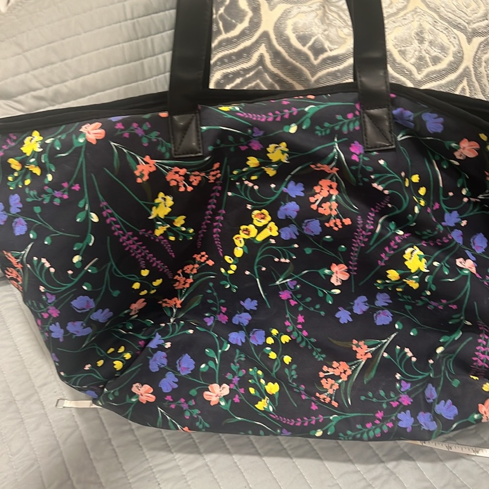 Victoria Secret Large Bag Tote w Flowers - Picture 4 of 8